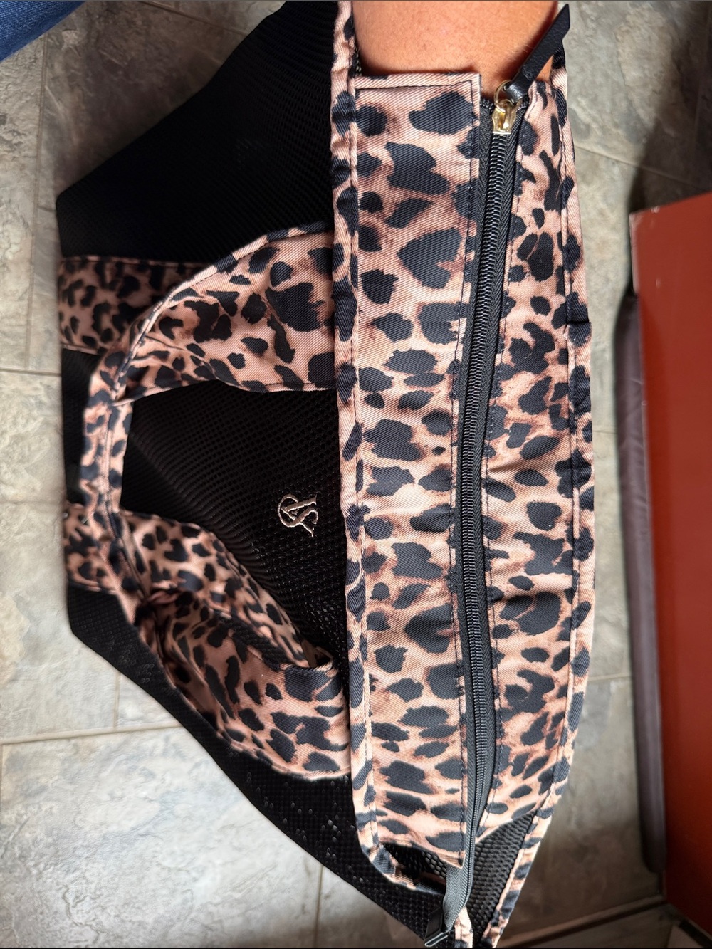NWT Victoria's Secret Black Tote with Leopard-Print Trim - Picture 9 of 9